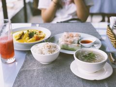-Lanterns Vietnamese Restaurant