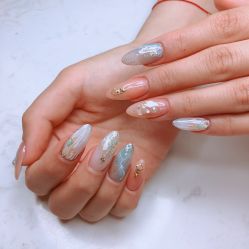 -Pink You美甲洗眉纹绣定制中心