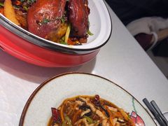 -辣小妮de川菜馆(红旗Mall店)