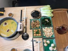 山泉水板栗腰果牛蒡火锅-十二舍·湯物素煮(江泰潤政店)