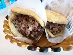 精品火烧-闫家驴肉老店(华电一校店)