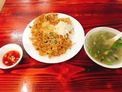 -建国蚵煎蚵面