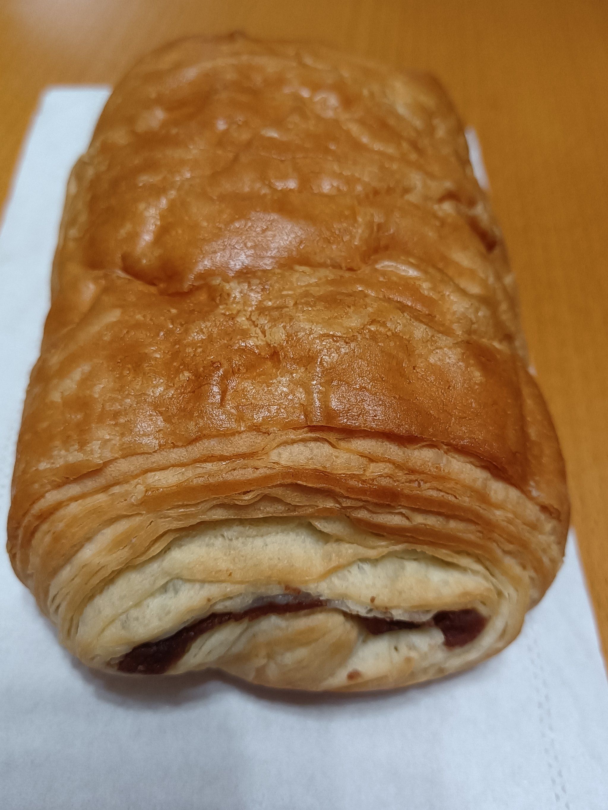 红豆起酥面包 层层酥皮紧裹红豆沙
