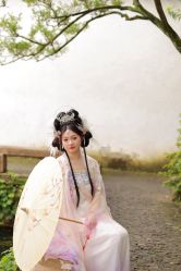 -一揽芳华汉服旗袍体验馆(拙政园店)