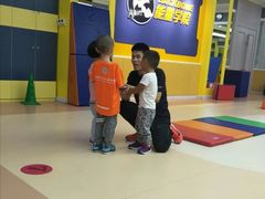 -能量学院少儿体能运动馆(公园1872店)