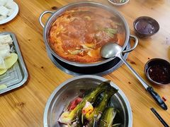 -苗侗地道红酸.酸汤鱼·酸汤牛肉