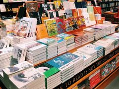 零售区-西西弗书店·矢量咖啡(新光天地店)