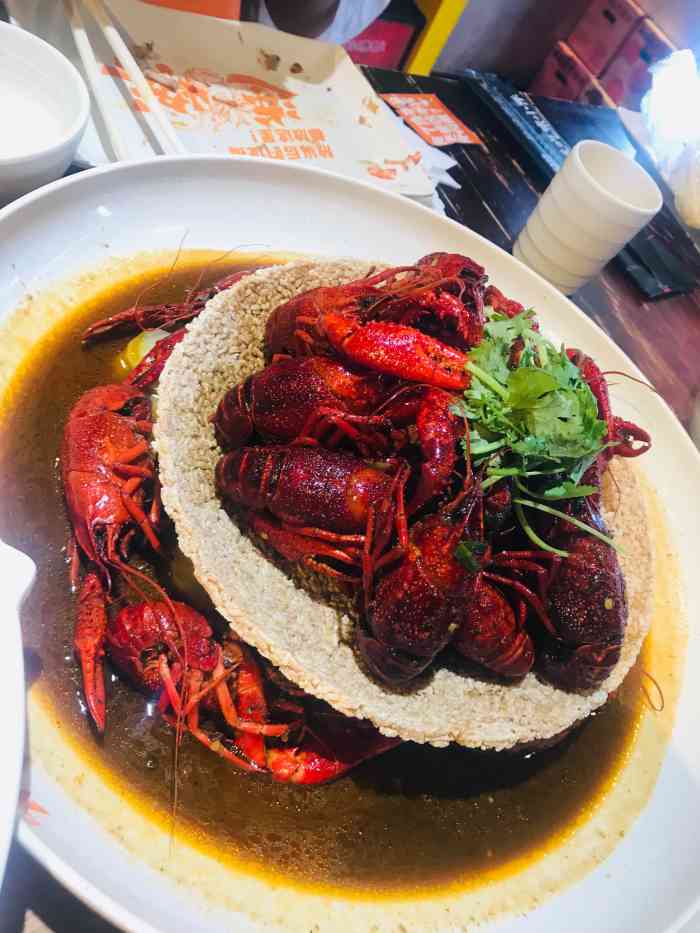朱小乐龙虾馆(凤凰西街店)-"朋友说好吃,于是就来吃了.来得迟了一点,.