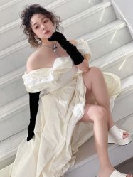 -艾米丽婚纱礼服