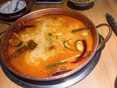 -洱火云南酸菜牛肉火锅(石景山当代商城店)