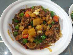 -梓檚中餐厅湖北菜小龙虾武昌鱼排骨藕汤(黄鹤楼店)
