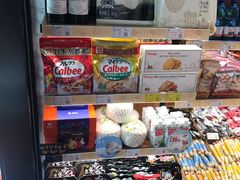 零售区-来伊份(仙霞路五店)