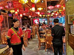 -野山舂·贵州现舂酸汤火锅(鸿通城店)