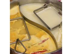 -樾餐厅泰式海鲜火锅(民歌湖店)