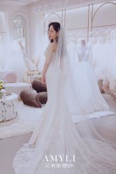 -艾米丽婚纱礼服