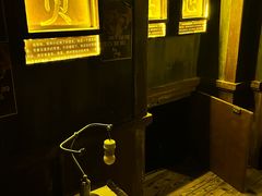 -荒岛实景沉浸密室(江汉路1店)