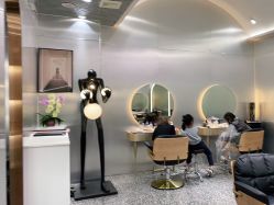 -Tloml salon