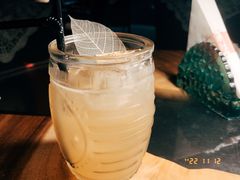 -三两三民谣咖啡清吧