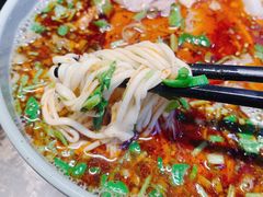 -臻老板牛肉面(光华路SOHO店)