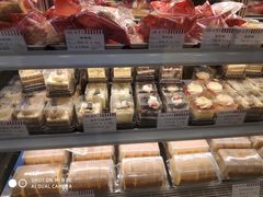 -红宝石·鲜奶小方·海派西点房(南丹店)