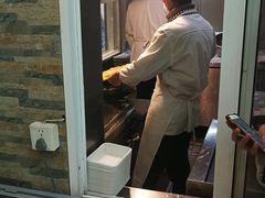-老新隆牛肉锅贴(新街口店)