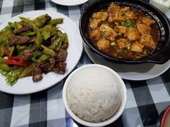 -广东粤秀餐馆(佳家花园小区店)