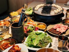 -草家酱蟹炭火烤肉店(珲春南路一店)