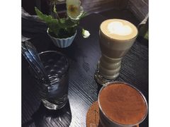 -初见咖啡(青大路店)