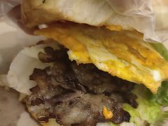 经典蜜汁炭烤风味牛堡-必胜客(远大路店)