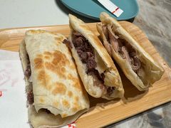-高玛纳驴肉火烧(一世界店)
