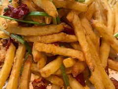 -肥肥虾庄·金牌油焖大虾(杨园滨江时代walk店)