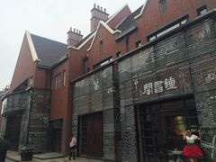 -钟书阁(松江泰晤士小镇店)