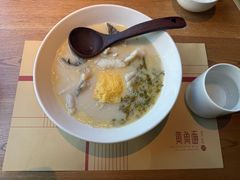 招牌黄鱼面-荣家黄鱼面(南京西路店)