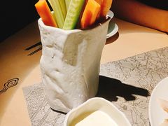 -穹六人间 people 6(岳阳路店)