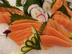 三文鱼胡萝卜配寿司-金贵源食神(楚河汉街店)