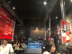 大堂-么肆烤肉·中式自助·烤肉大排档(街道口季佳PAI店)