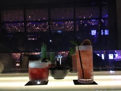 -OZONE 顶楼酒吧(香港丽思卡尔顿酒店)