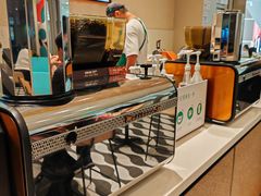 -星巴克臻选(莘庄仲盛店)