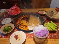 -赵美丽·重庆社区火锅·直营店(火车东站·中豪国际店)