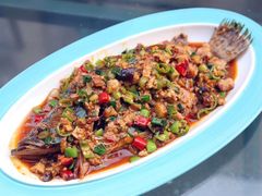 黄山臭鳜鱼-爱啤精酿·民谣酒馆(滨江店)