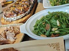 -东口码头·烧鸽子·鱼头泡饼·地方菜(金鹰悦城店)