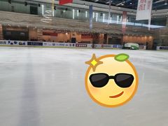 -冠军冰场(环球中心店)