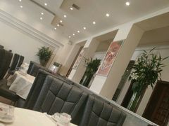 -巢香扣肉馆