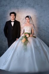 -雪中彩影婚纱摄影·微光艺术中心