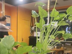 -哈尔滨小酒馆·鲜肉现穿自助烧烤(康新花园店)