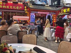-刘姐啤酒鱼民族演艺餐厅(西街总店)