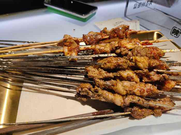 碎怂烤肉(钟楼柳巷店)-"菜品在前面的环球烤肉超市自己取,很方便,.