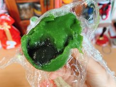 芝麻青团-许阿姨糕团店(南京总店)