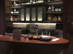 -恰餐厅及酒吧 CHAR Bar & Grill (北京丽都皇冠假日店)