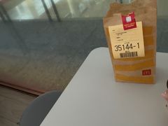 -麦当劳(上海虹桥站30B检票口楼上)